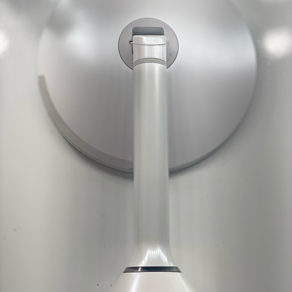 Simple Human Touch Control Sensor Mirror - Picture 4 of 4